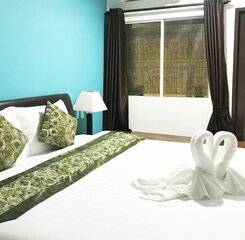 $item['hotel']['name']