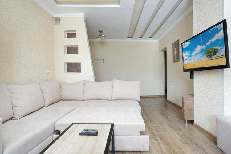 Stay Inn (Стей Инн) на проспекте Саят-Новы 33