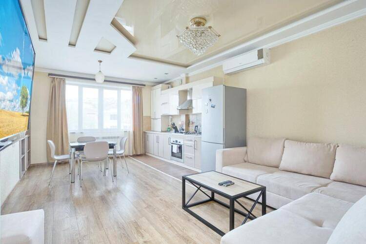 Stay Inn (Стей Инн) на проспекте Саят-Новы 33