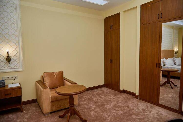 Sangzor Boutique Hotel