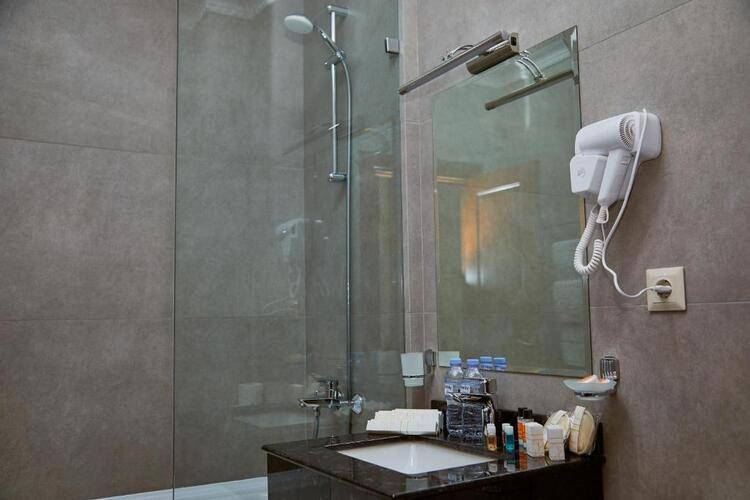 Sangzor Boutique Hotel