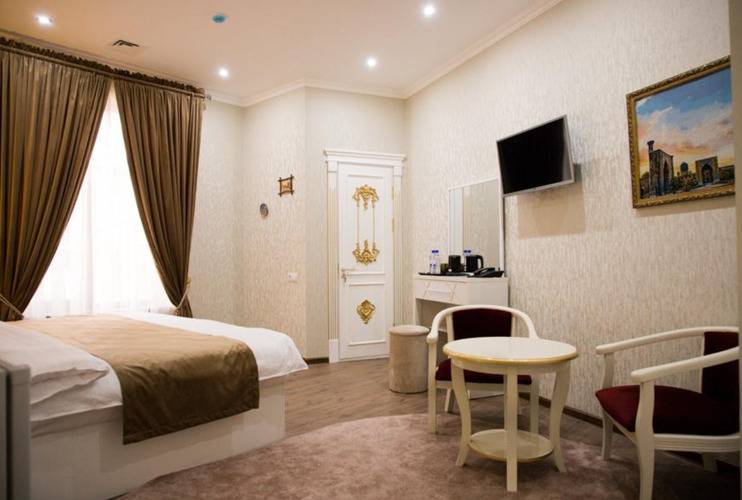 The Royal Hotel