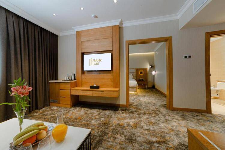 Frankfort Hotel & Spa