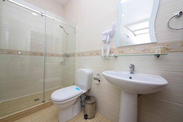 Globus Hotel