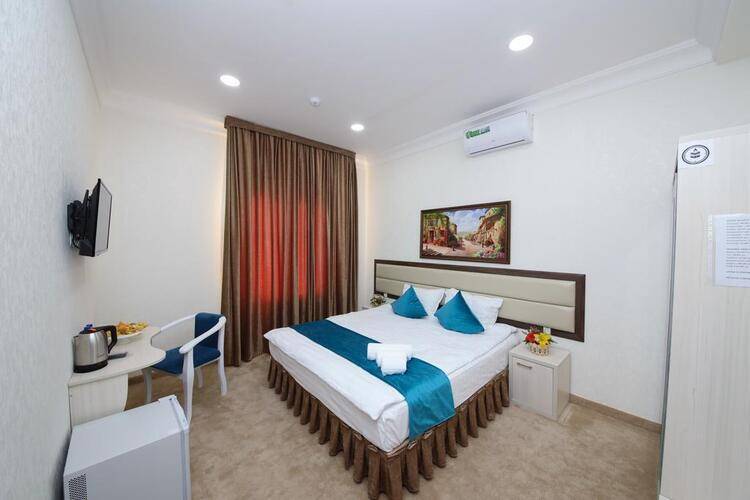 Globus Hotel