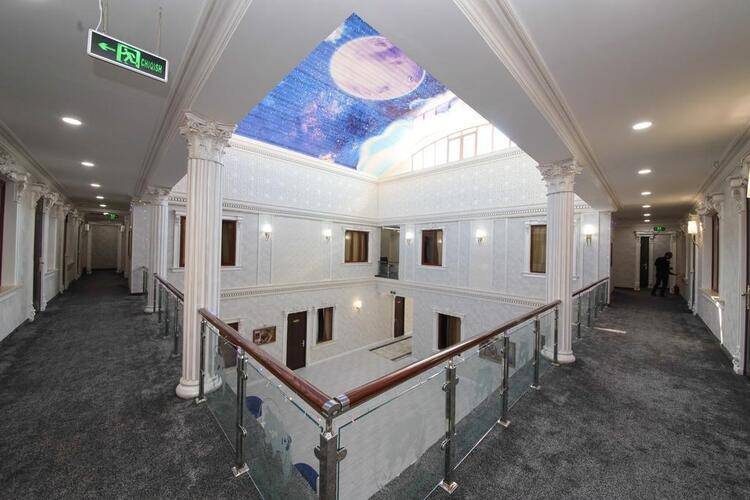 Globus Hotel