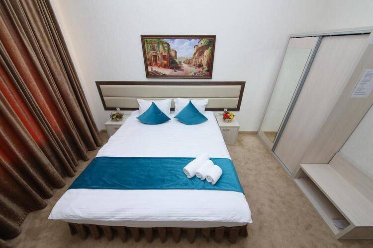 Globus Hotel