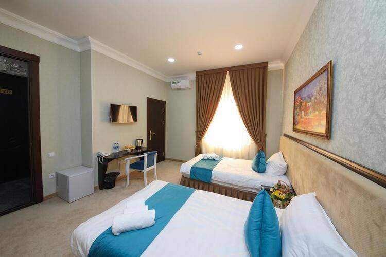 Globus Hotel