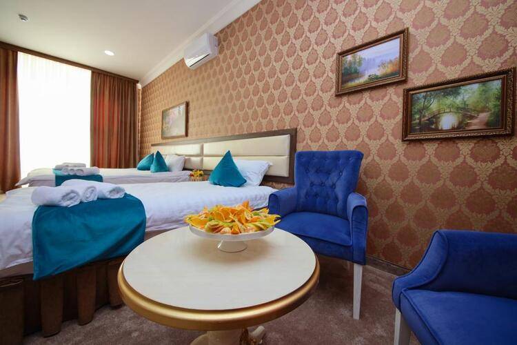 Globus Hotel