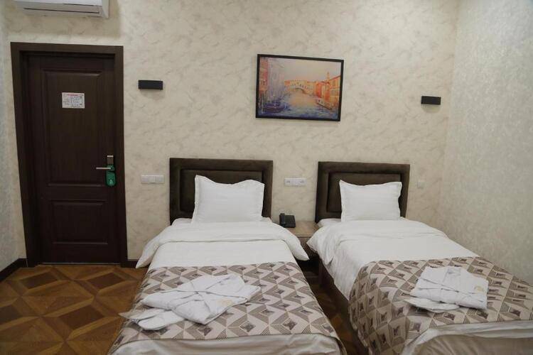 Hotel 1946 (Adults Only 8+)