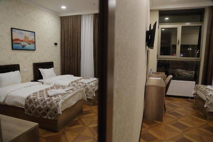 Hotel 1946 (Adults Only 8+)