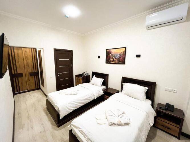 Hotel 1946 (Adults Only 8+)
