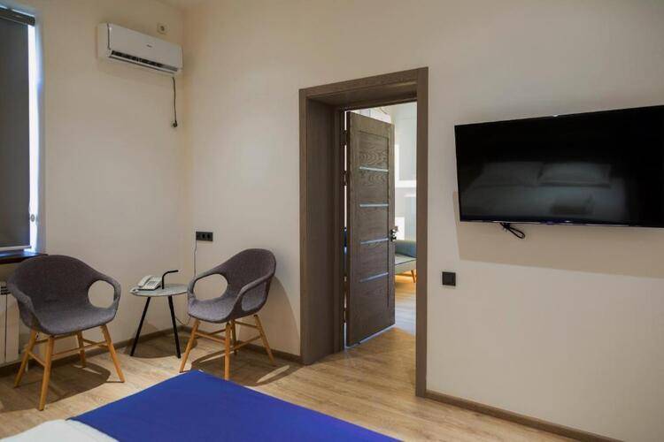 Hotel IRIS