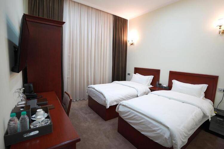 Aura Hotel