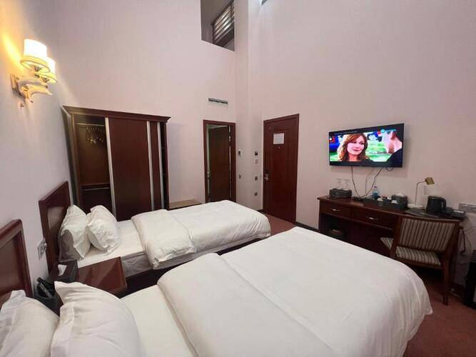 Aura Hotel