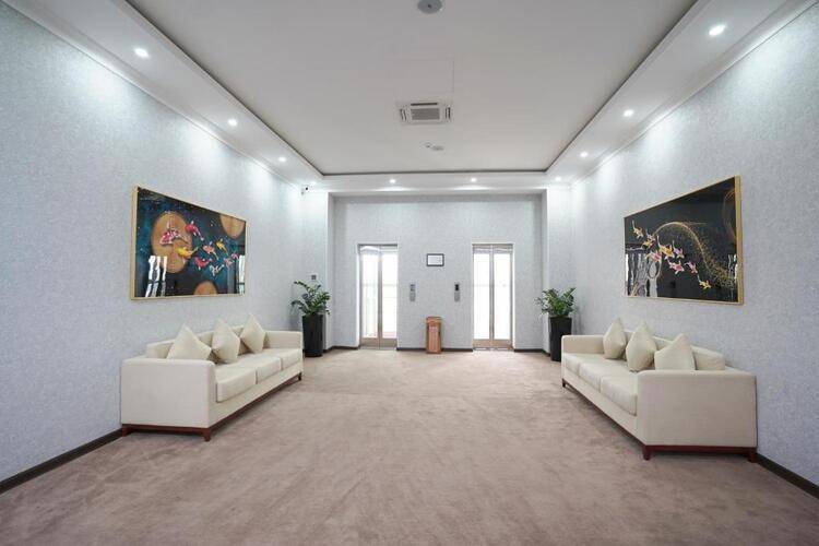 Aura Hotel