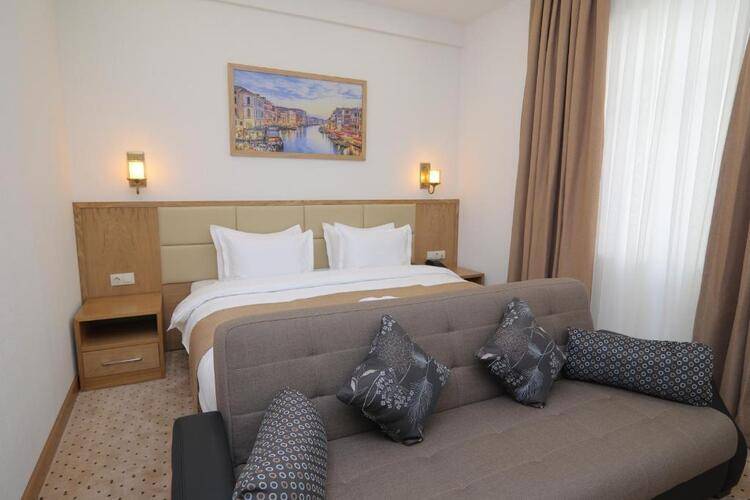 Milan Hotel