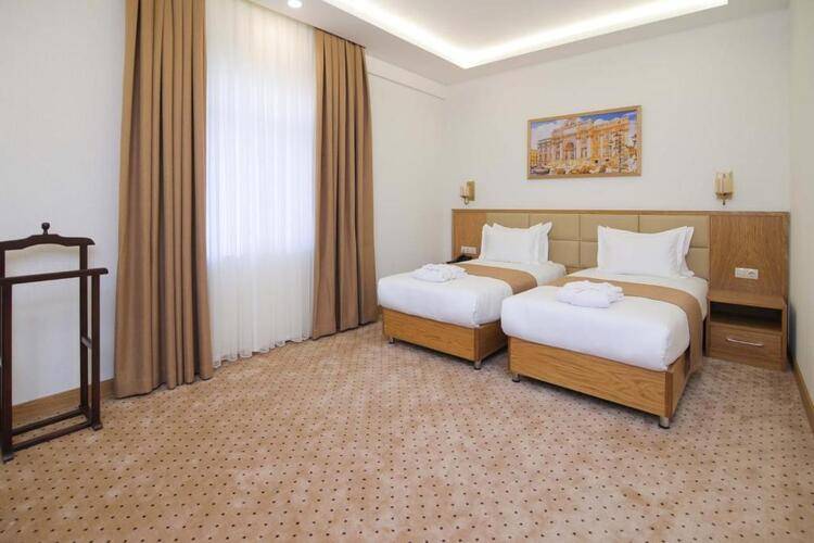 Milan Hotel