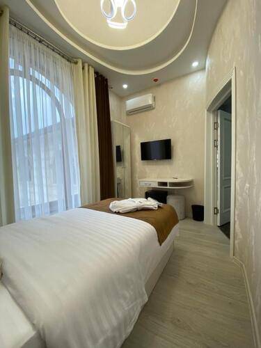Shoxjahon Hotel