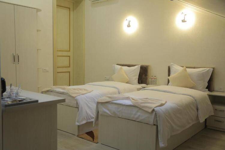 Shoxjahon Hotel
