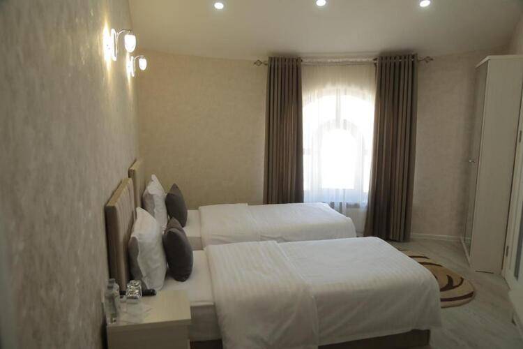 Shoxjahon Hotel