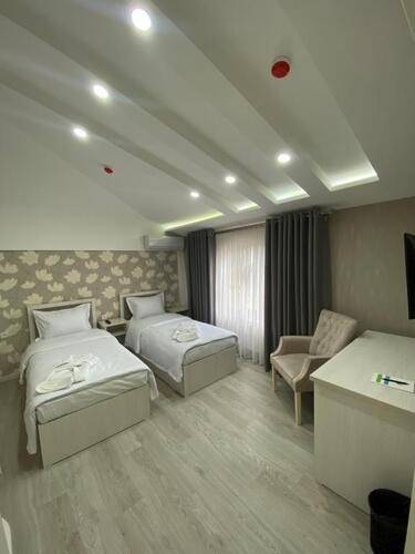 Shoxjahon Hotel