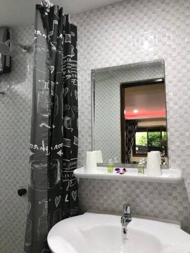 Fong Kaew and Baan Nang Fa Guesthouse
