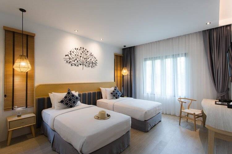 BLU PINE Villa & Pool Access