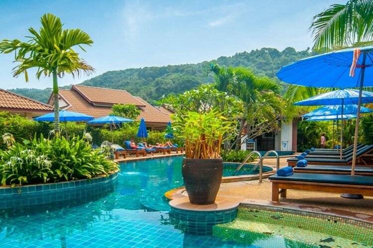 BLU PINE Villa & Pool Access