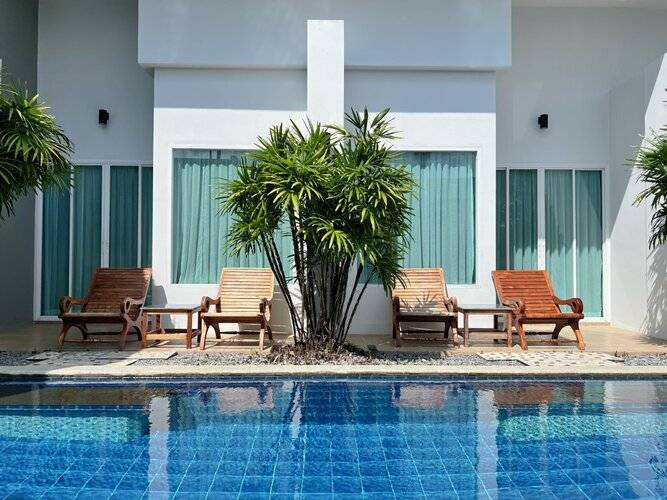 BLU PINE Villa & Pool Access