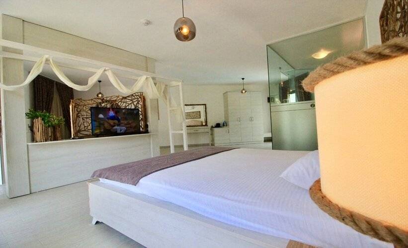 Z Exclusive Hotel and Villas