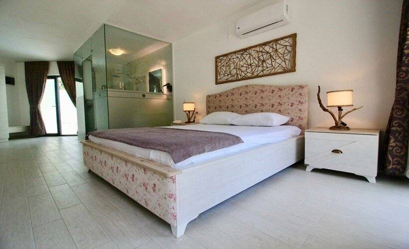 Z Exclusive Hotel and Villas