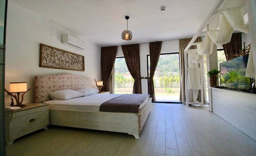Z Exclusive Hotel and Villas
