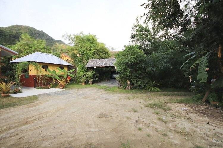 OYO 75342 Ban Elephant Blanc Bungalow