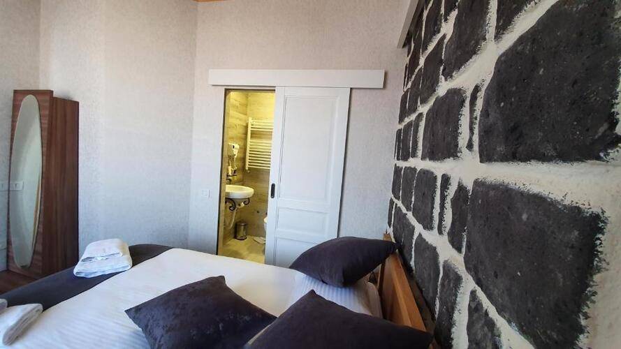 Jinj Boutique Hotel