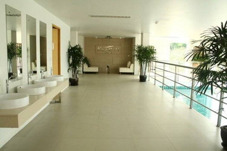 The Baycliff Residence