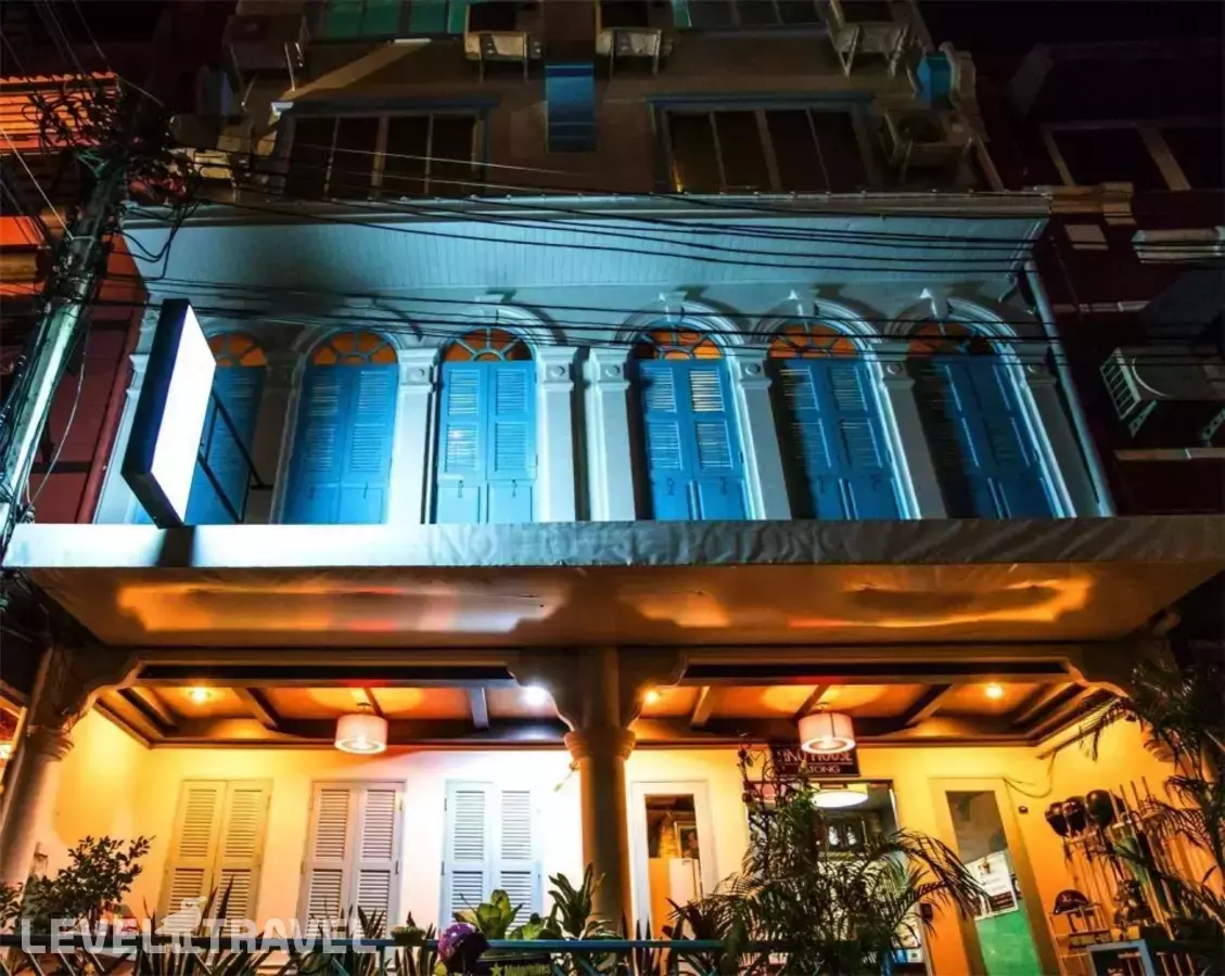 Patong Sino House