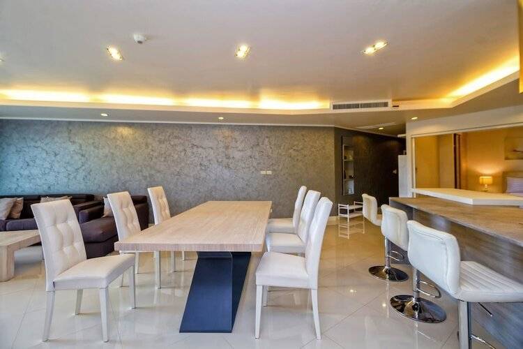 Karon Butterfly Residence