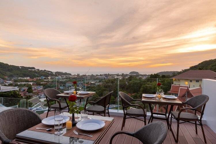 Splendid Sea View Resort