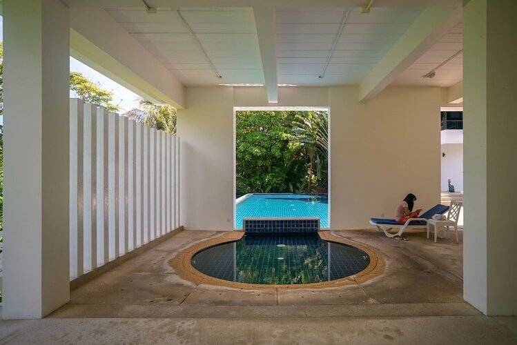 The Palm at Veloche by Lofty