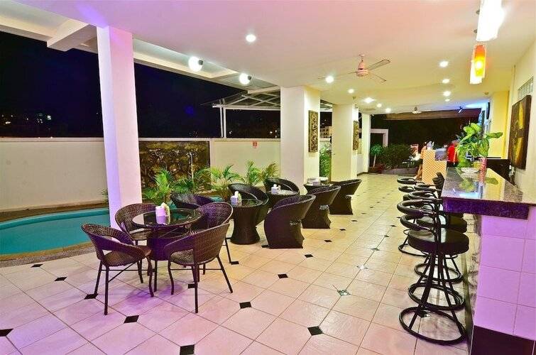Squareone Hostel