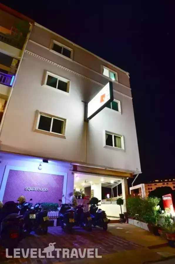 Squareone Hostel