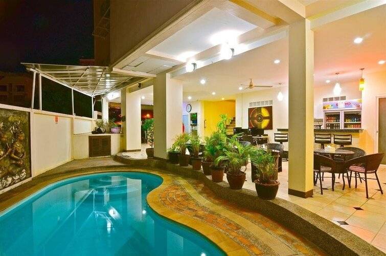 Squareone Hostel
