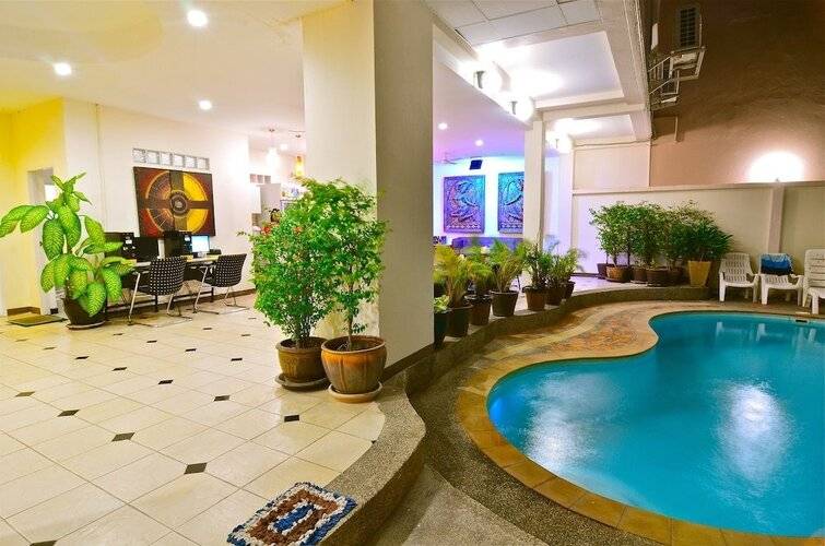 Squareone Hostel