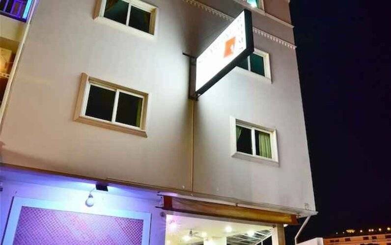 Squareone Hostel