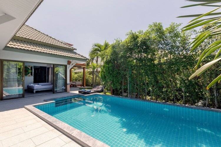 Karon Beach Pool Villa