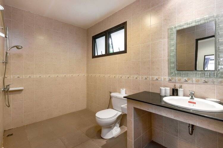 Karon Beach Pool Villa