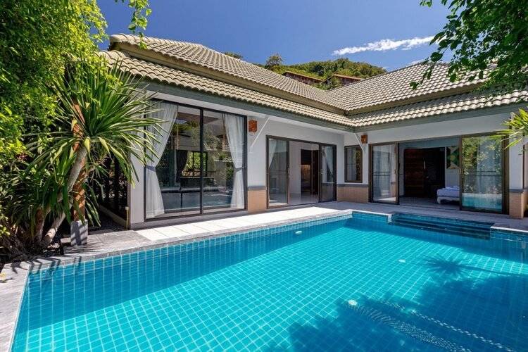 Karon Beach Pool Villa