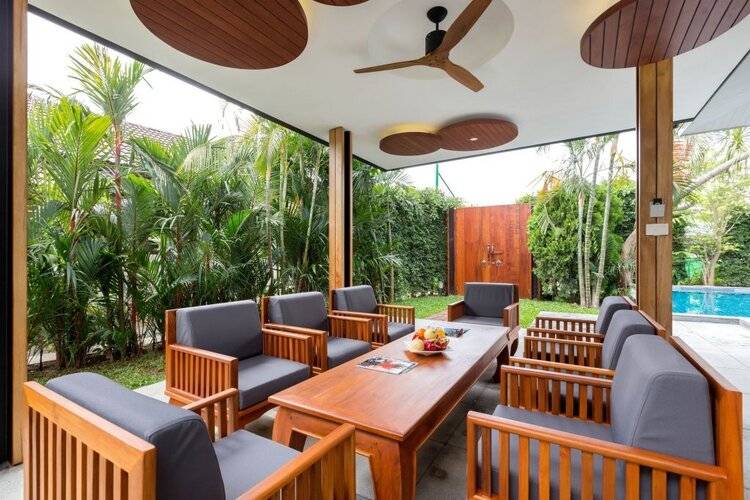 Karon Beach Pool Villa