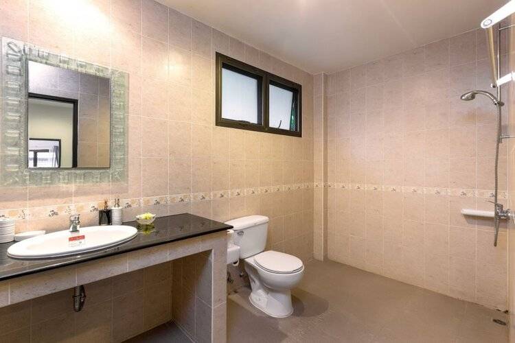 Karon Beach Pool Villa